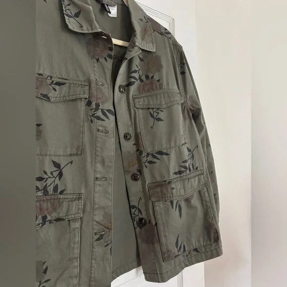 H&M floral camo jacket - Picture 2 of 3